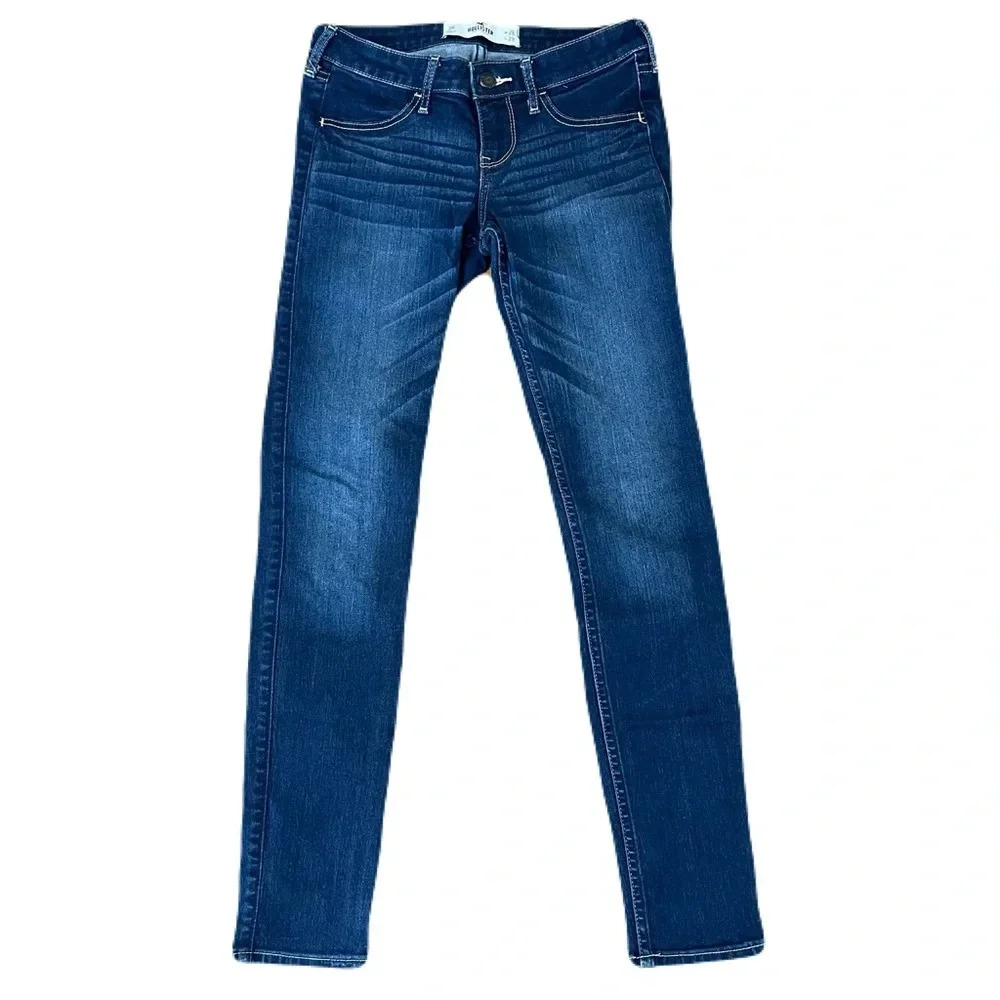 HOLLISTER DARK WASH SKINNY JEANS